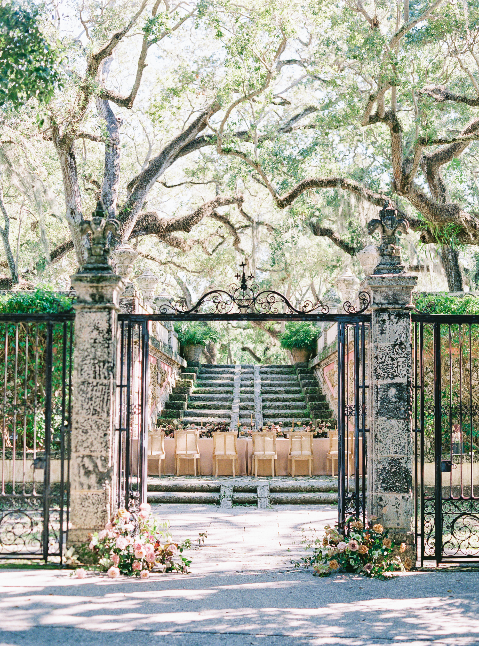 Elegant wedding ceremony at Vizcaya Museum and Gardens